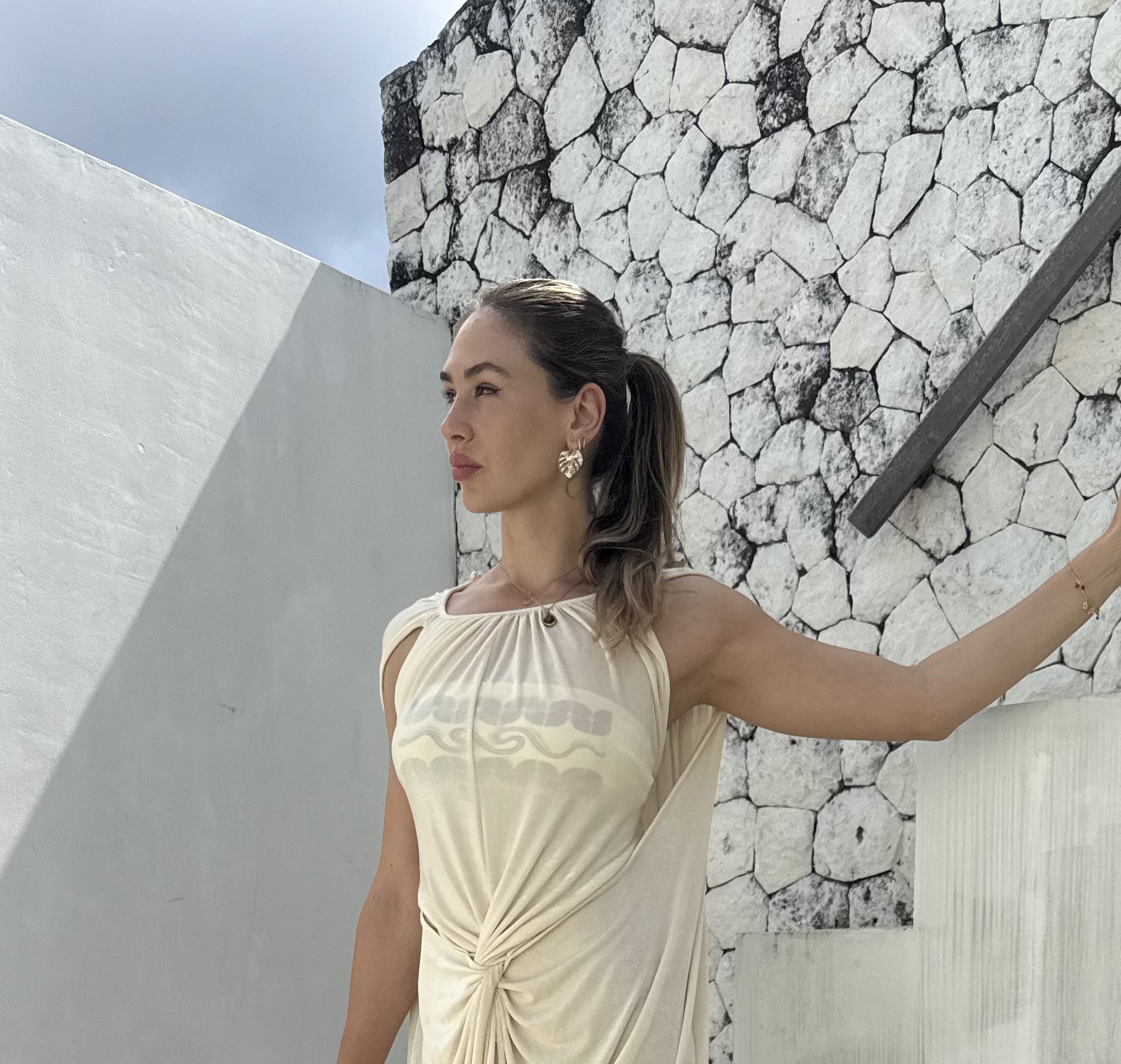 Anna Kolczonay — somatic therapist
